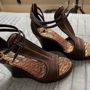 Louis Vuitton wedges